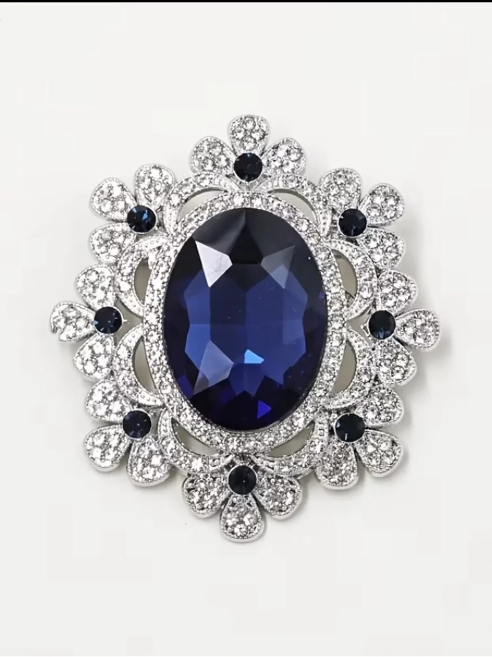 New 1 PC Fashion Jewelry Oval Crystal Brooch